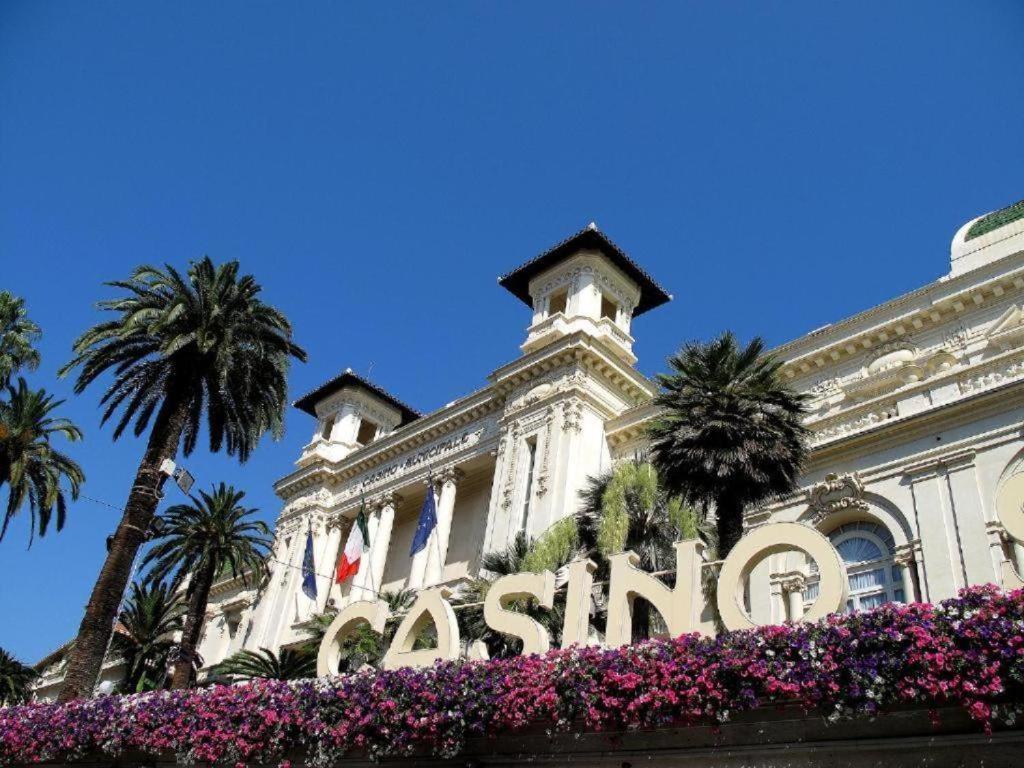 Ferienwohnung Giardino In Citta; Centralissimo Sanremo Exterior foto