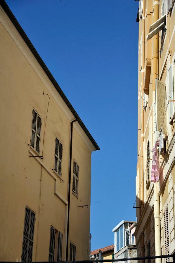 Ferienwohnung Giardino In Citta; Centralissimo Sanremo Exterior foto